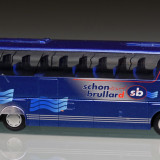 Glas_Schon_Brullard_Neoplan_Starliner-1