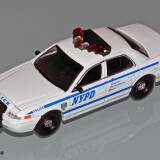 64-NYPD-Ford-Crown-Vic-2011-1