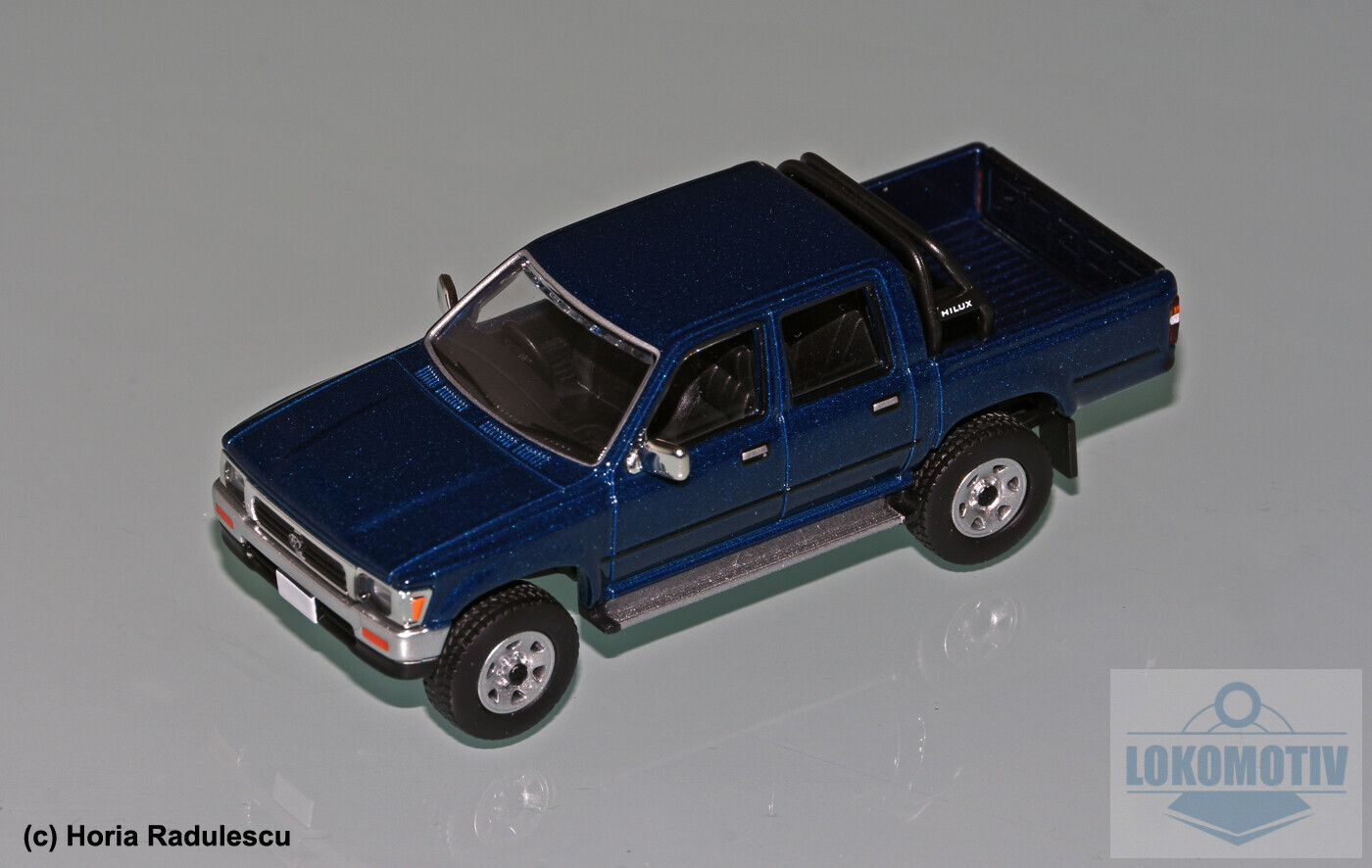 64-Toyota-Hilux-4WD-DoubleCab-95-TLV-Neo-1.jpg
